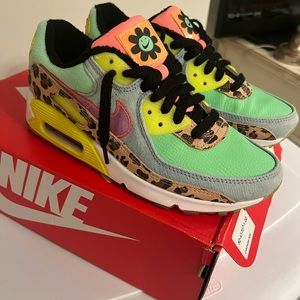 Nike womens Air Max 90 LX special edition in illusion green and sunset pulse